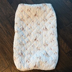 Pottery barn baby diaper changing table cover animals giraffe design